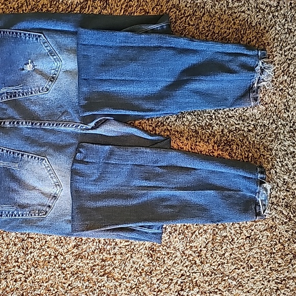 Savage Collection by Elite Jeans High Rise Distressed Jeans - Picture 4 of 6